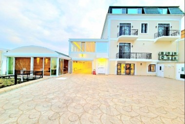 Sea view fully furnished Badamdar ten bedroom villa