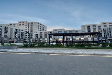 Modern 1 Bedroom Apartment near 8 November Metro