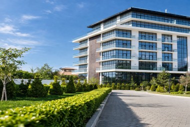 Luxury 2 Bedroom Apartment in Sea Breeze Lighthouse Residence